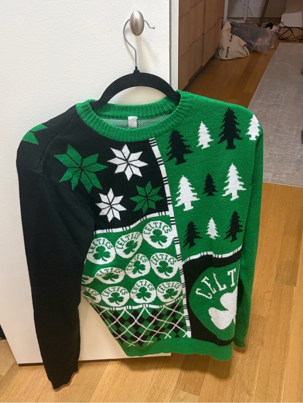 Forever Collectibles Green & Black Holiday Team Sweater